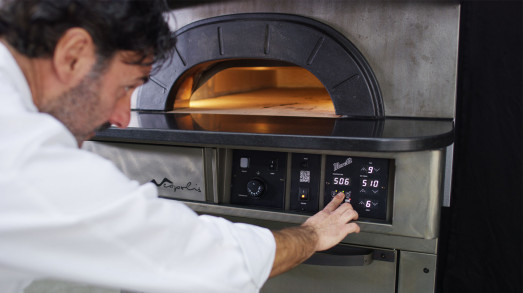 Moretti Forni Neapolis N6 Electric dome pizza oven - 6 x 13" pizzas - Static floor